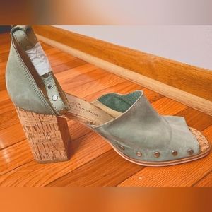 Chinese Laundry Sage Green Suede & Cork Peep Toe High Heeled Shoes